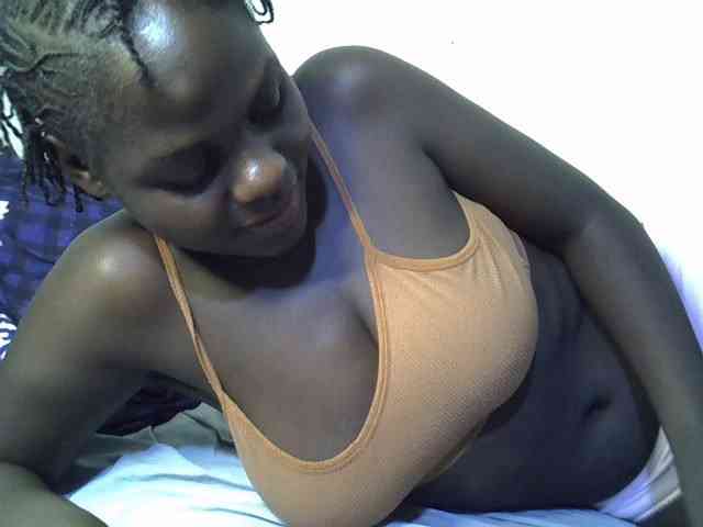 African-qeen1 webcam