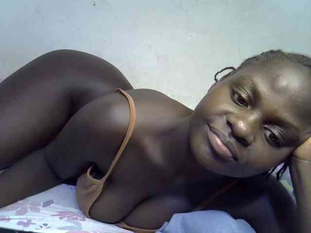 African-qeen1 webcam