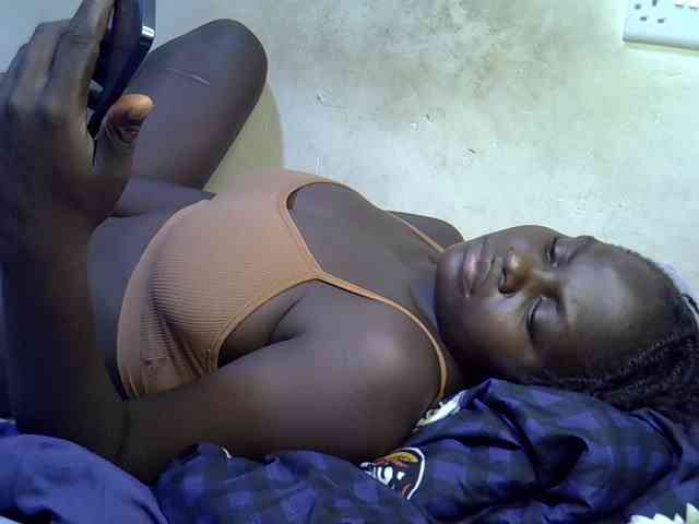 African-qeen1 webcam