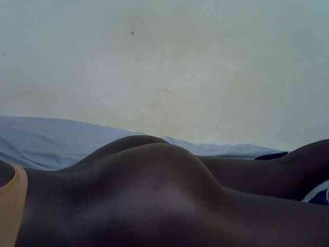African-qeen1