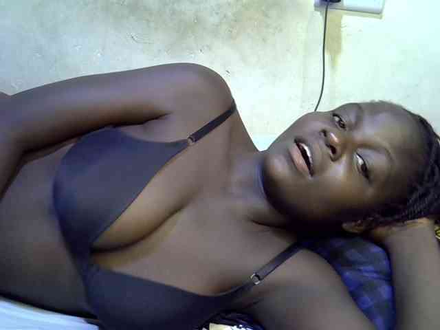 African-qeen1 webcam