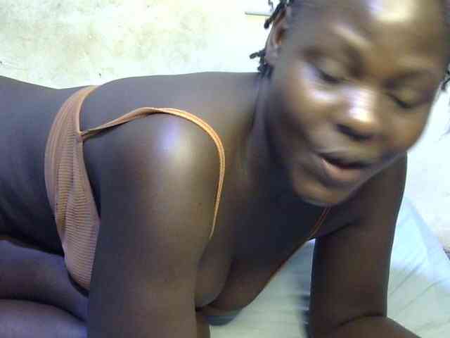 African-qeen1 webcam