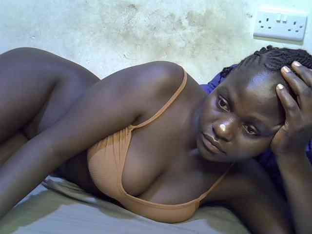African-qeen1 webcam