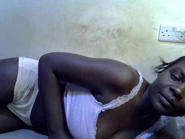 African-qeen1 webcam