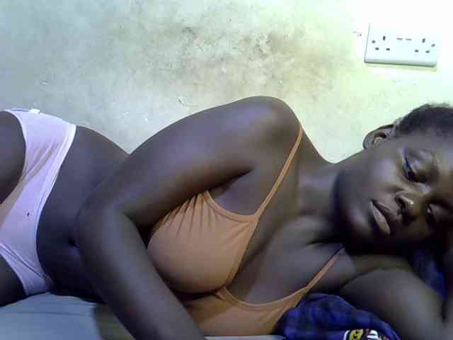 African-qeen1 webcam