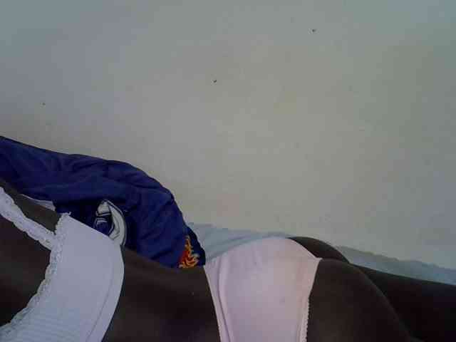 African-qeen1