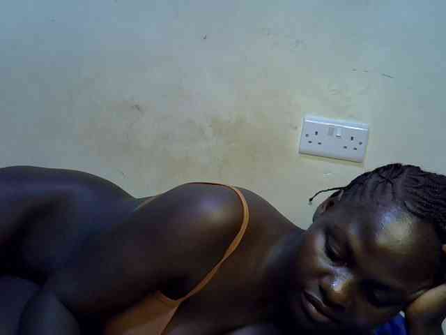 African-qeen1 webcam