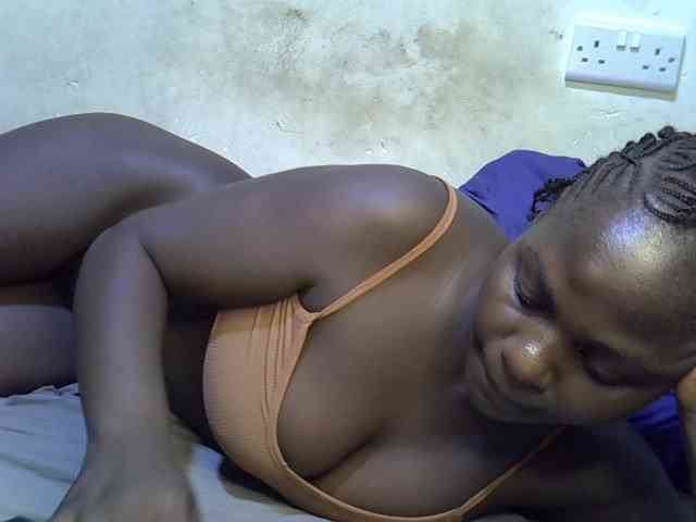 African-qeen1 webcam