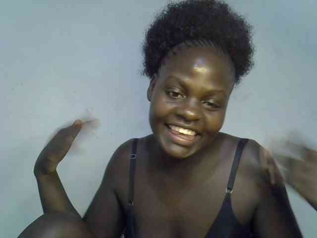 African-qeen1 webcam