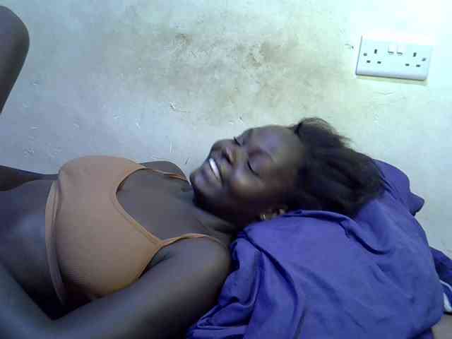 African-qeen1 webcam