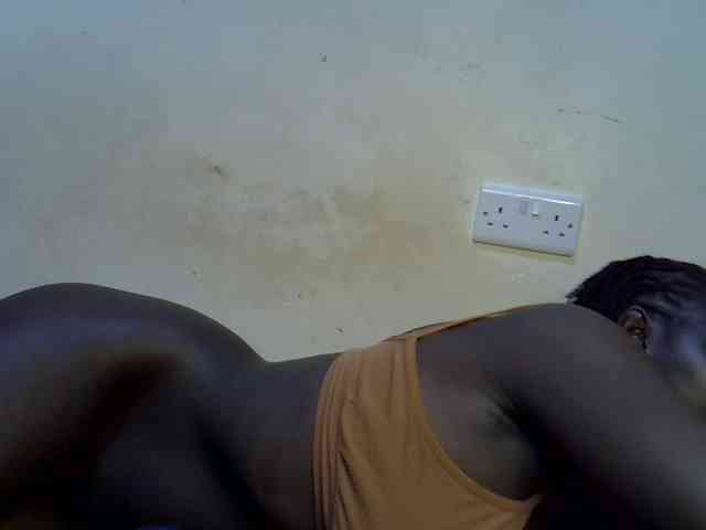 African-qeen1 webcam