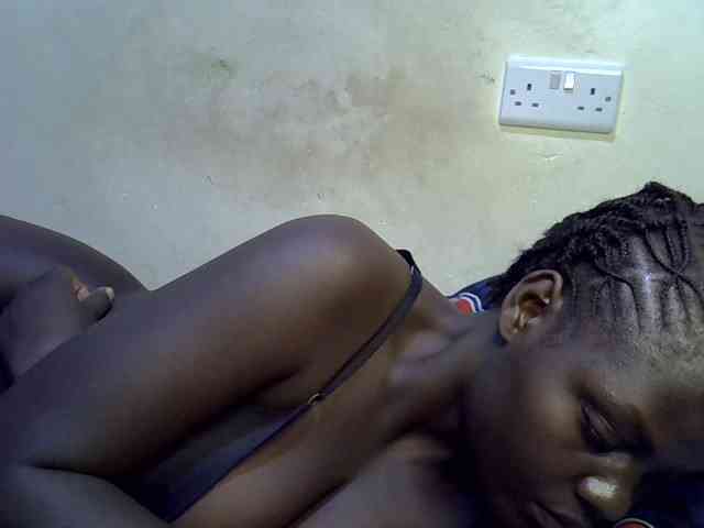 African-qeen1 webcam