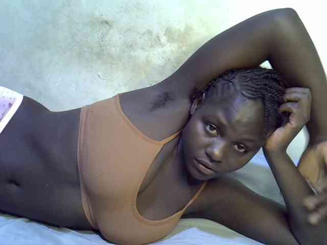 African-qeen1 webcam