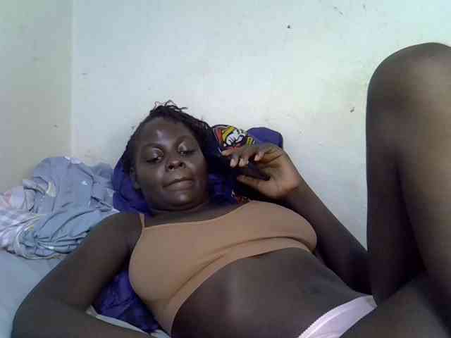 African-qeen1 webcam