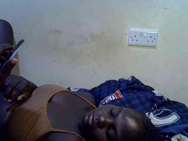 African-qeen1 webcam