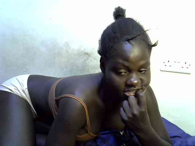 African-qeen1 webcam