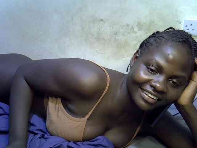 African-qeen1 webcam