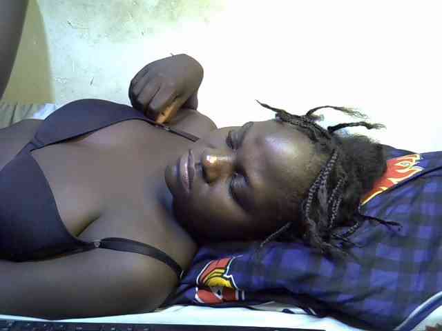 African-qeen1 webcam