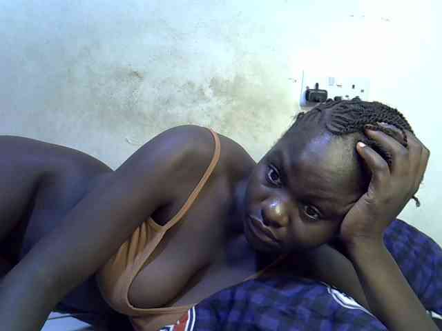 African-qeen1 webcam