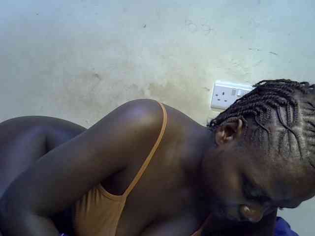 African-qeen1 webcam