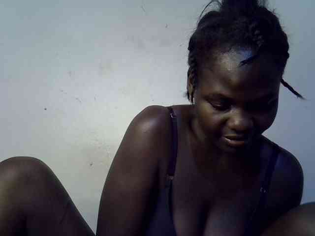 African-qeen1 webcam