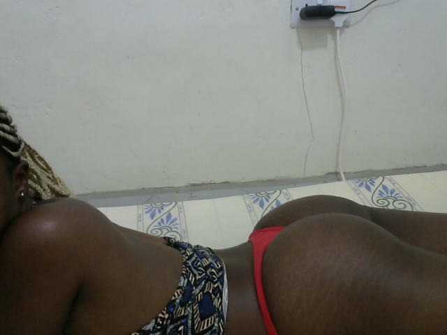 Prettygal5 live cam on BongaCams