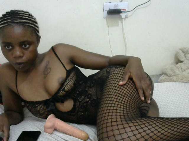 Prettygal5 live cam preview