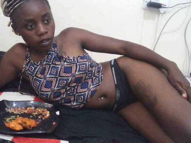 Prettygal5 live cam on BongaCams