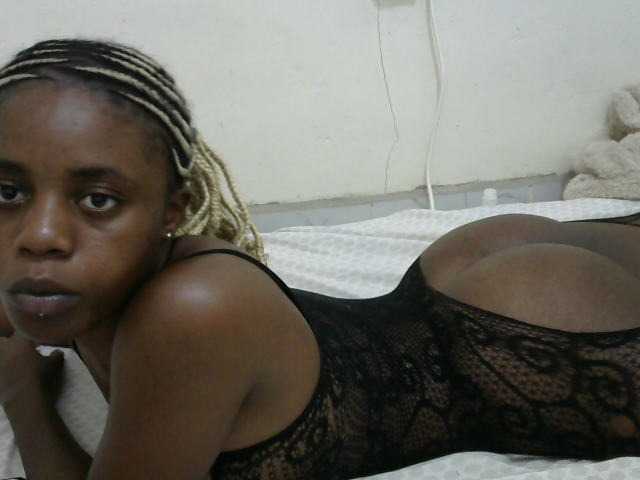 Prettygal5 live cam preview