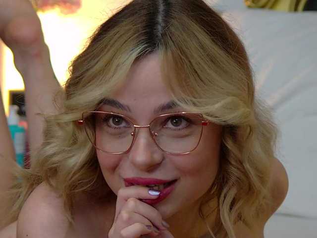 FreyaAzelle live cam on BongaCams