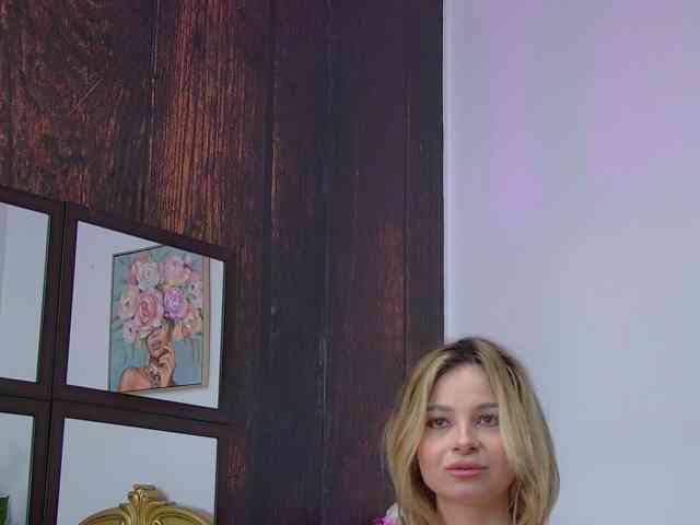 FreyaAzelle FreyaAzelle