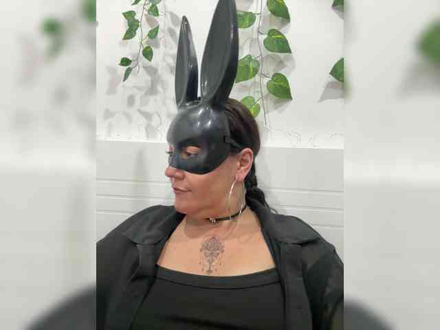 queen885104 webcam
