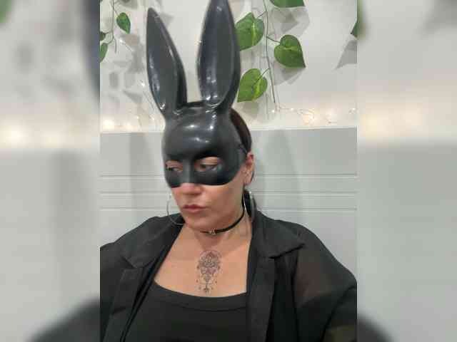 queen885104 webcam