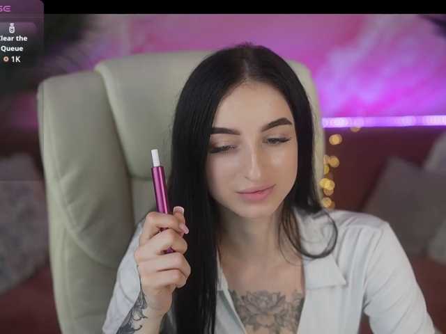 EmilyyMoon live cam on BongaCams