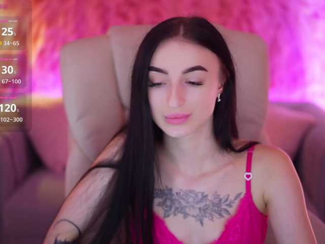 EmilyyMoon live cam on BongaCams