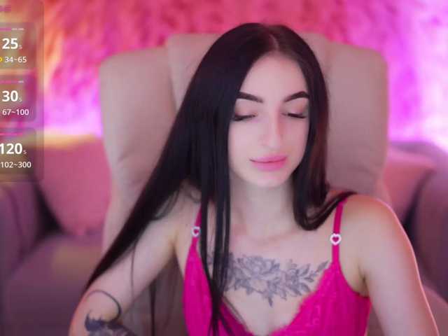 EmilyyMoon live cam on BongaCams