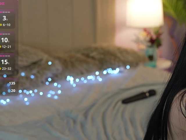 EmilyyMoon live cam on BongaCams