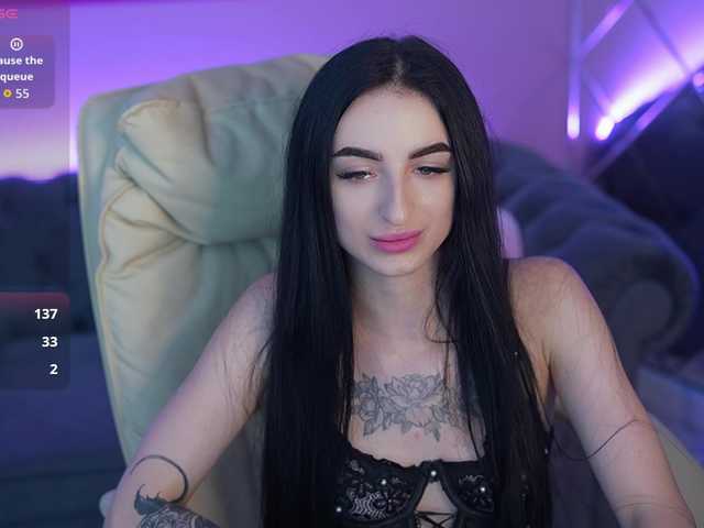 EmilyyMoon live cam on BongaCams