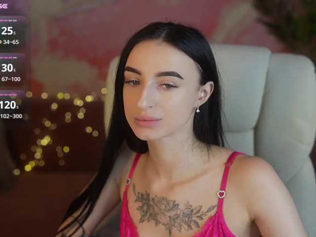 EmilyyMoon live cam on BongaCams