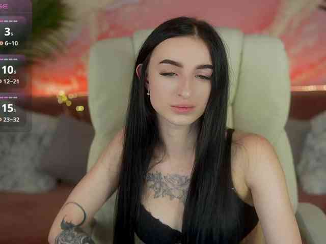 EmilyyMoon EmilyyMoon