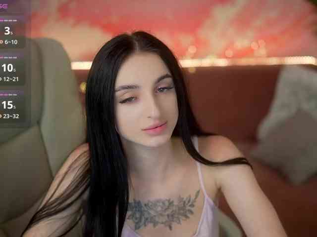 EmilyyMoon - Girl 