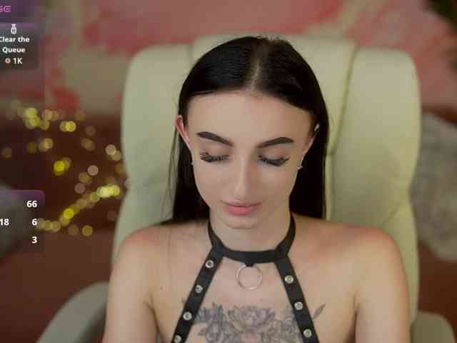 EmilyyMoon EmilyyMoon