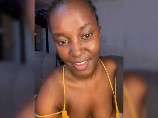 Nkijo live cam on BongaCams