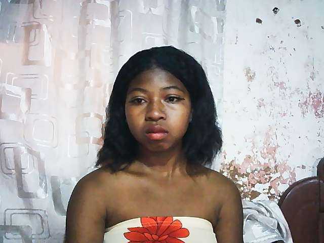 Mimi01 live cam on BongaCams