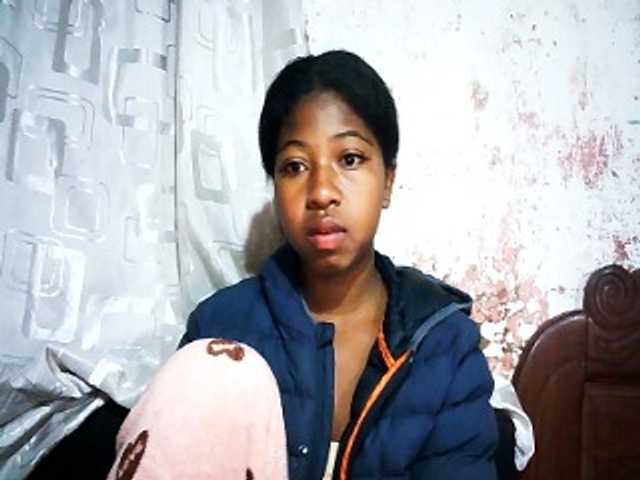Mimi01 live cam on BongaCams