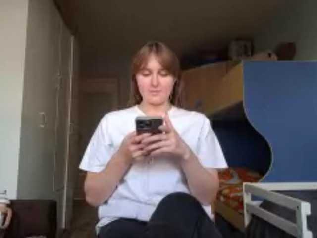 MaudeFenster live cam on BongaCams