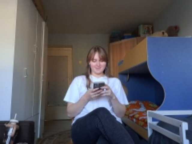 MaudeFenster live cam on BongaCams
