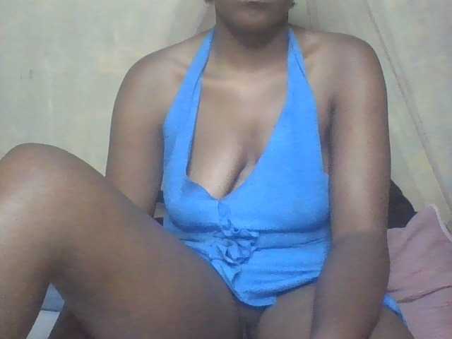 Hotebabey01 live cam on BongaCams
