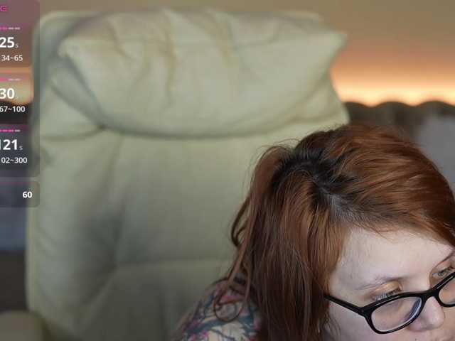 MelodyCharm, en vivo ahora en BongaCams