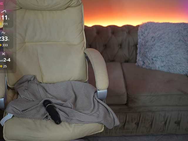 MelodyCharm webcam bongacams model stream image
